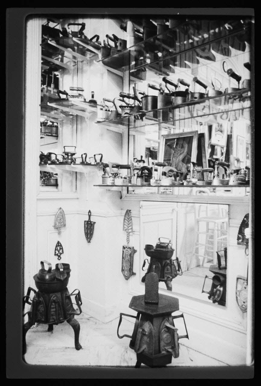 photographie Fer à lingots dans une teinturerie Ph.1982.7.25 Photo