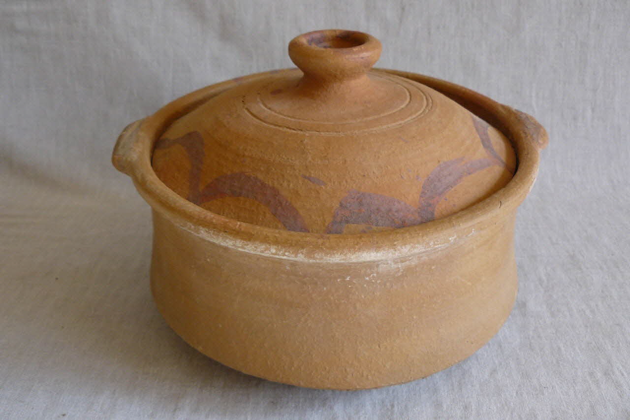 récipient à couvercle tajine Marrakech-Safi, Maroc 1999 2016.48.58.1-2 Photo Mucem