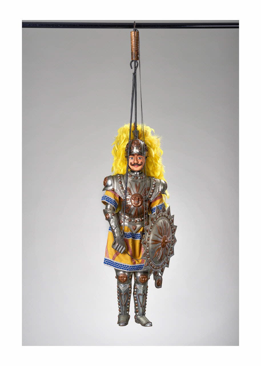 Vincenzo Mogavero ; Salvatore Bumbello marionnette à tringle et à fils Oliviero Sicile, Italie 1990-1995 2015.1.2 Photo Mucem/ Yves Inchierman