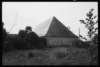 Jean Cuisenier photographie MNATP. Chantier 1425. Enquête sur l'architecture rurale de la France (1968 - 1990) Nord-Pas-de-Calais, France 1982/5/1 Ph.1982.339.10 Photo