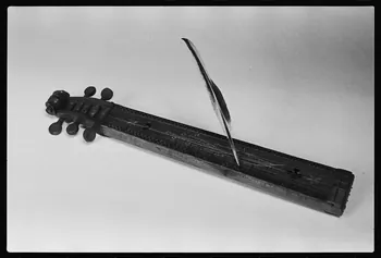 photographie MuCEM (Paris) . Galerie culturelle. Epinettes des Vosges. 1880 Ph.1983.1.263 Photo