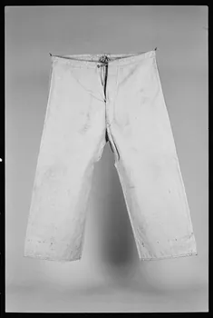 photographie Pantalon Ph.1983.1.545  Photo
