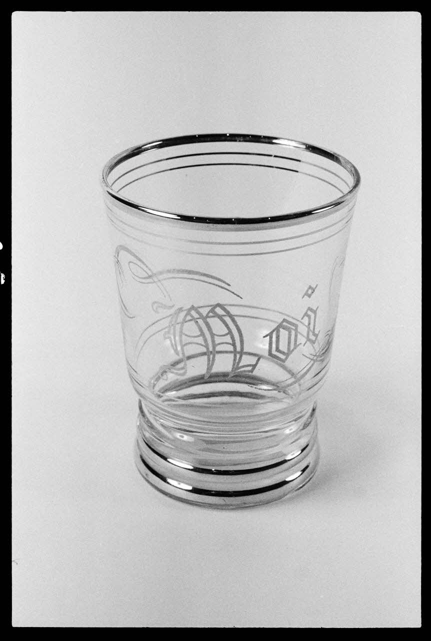 photographie Bibelot-souvenir : verre Ph.1983.1.687 Photo