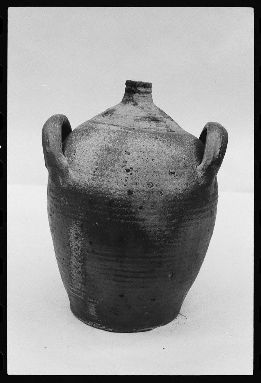 photographie Exposition. Outillages spécialisés pour la préparation du porc et la fabrication du cidre. Le 12 septembre 1982 Ph.1983.22.106 Photo