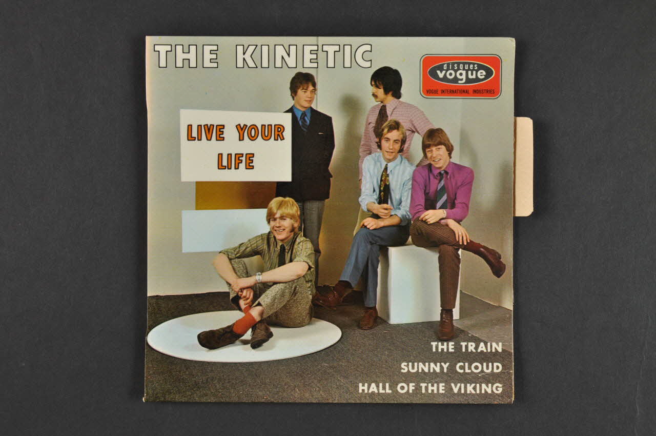 pochette de disque The train 2001.69.16.846 Photo Mucem