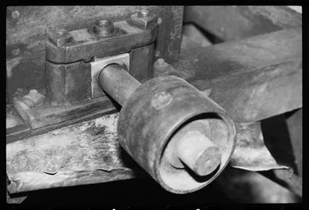 photographie Exposition. Outillages spécialisés pour la préparation du porc et la fabrication du cidre. Le 12 septembre 1982 Ph.1983.22.166  Photo