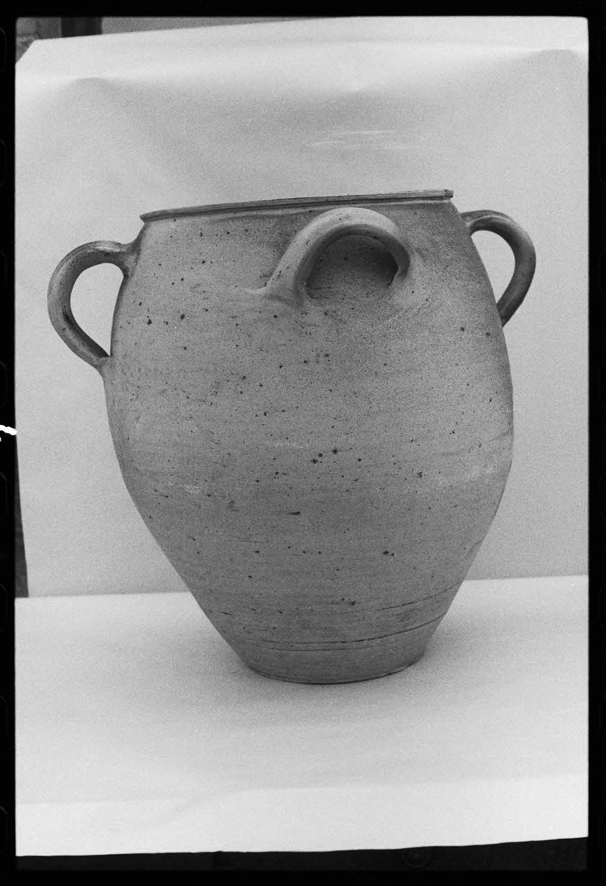 photographie Exposition. Outillages spécialisés pour la préparation du porc et la fabrication du cidre. Le 12 septembre 1982 Ph.1983.22.4 Photo