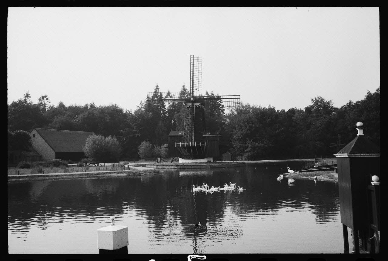 Jean Cuisenier photographie MNATP. Chantier 1425. Enquête sur l'architecture rurale de la France (1968 - 1990) Province de Hollande-Méridionale, Pays-Bas 1982/7/3 Ph.1983.300.65 Photo