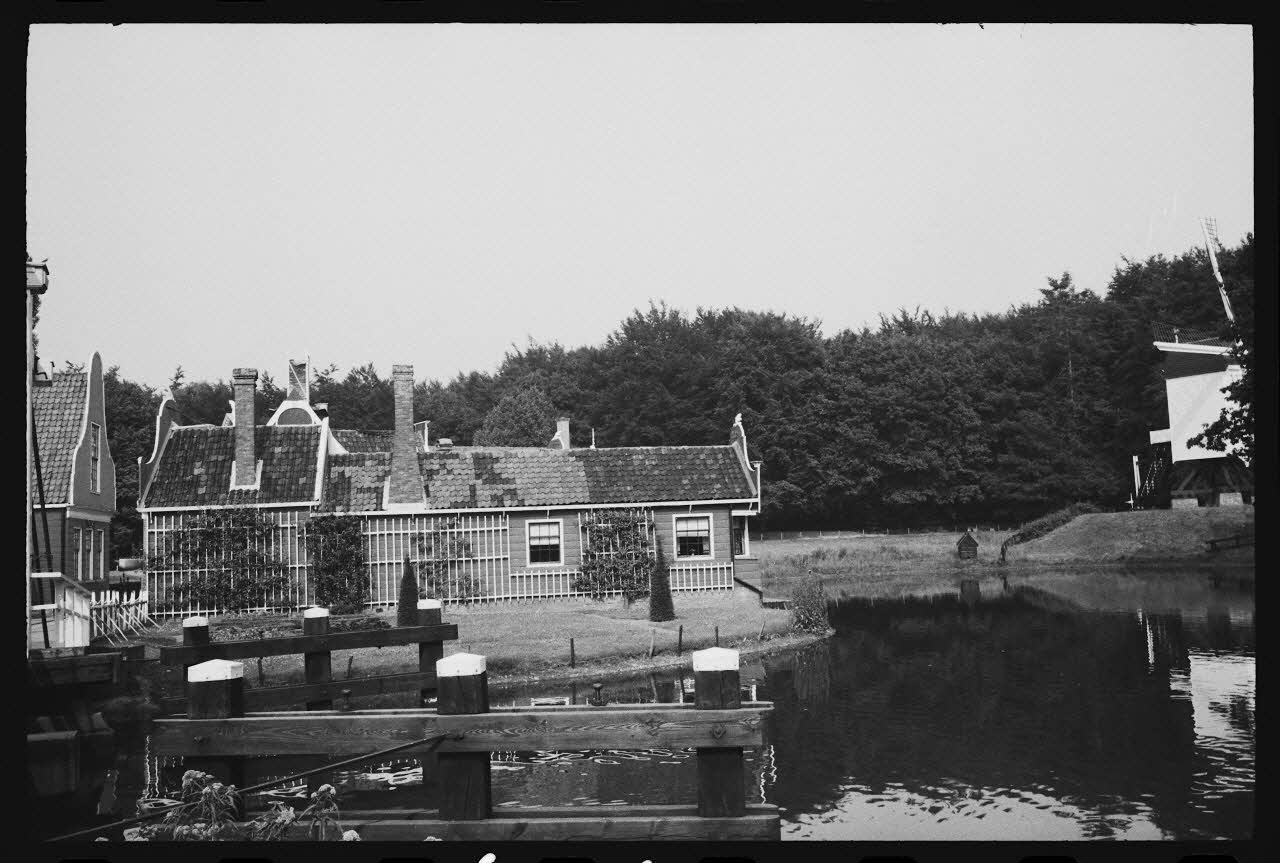 Jean Cuisenier photographie MNATP. Chantier 1425. Enquête sur l'architecture rurale de la France (1968 - 1990) Province de Hollande-Septentrionale, Pays-Bas 1982/7/3 Ph.1983.300.66 Photo