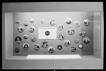 photographie MNATP. Exposition. Donation Pierre Pasquier (juin 1983-septembre 1984) Ph.1983.79.1 Photo