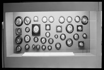 photographie MNATP. Exposition. Donation Pierre Pasquier (juin 1983-septembre 1984) Ph.1983.79.4 Photo