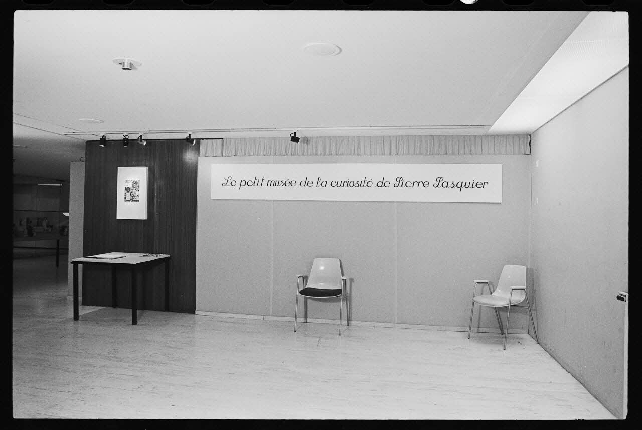 photographie MNATP. Exposition. Donation Pierre Pasquier (juin 1983-septembre 1984) Ph.1983.80.1 Photo