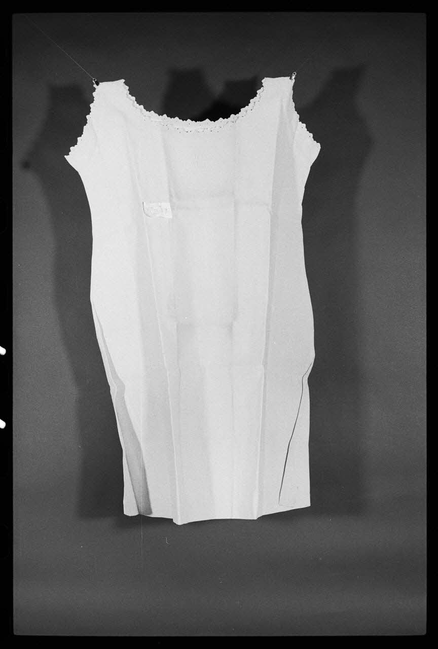 photographie Chemise de femme Ph.1984.1.11 Photo