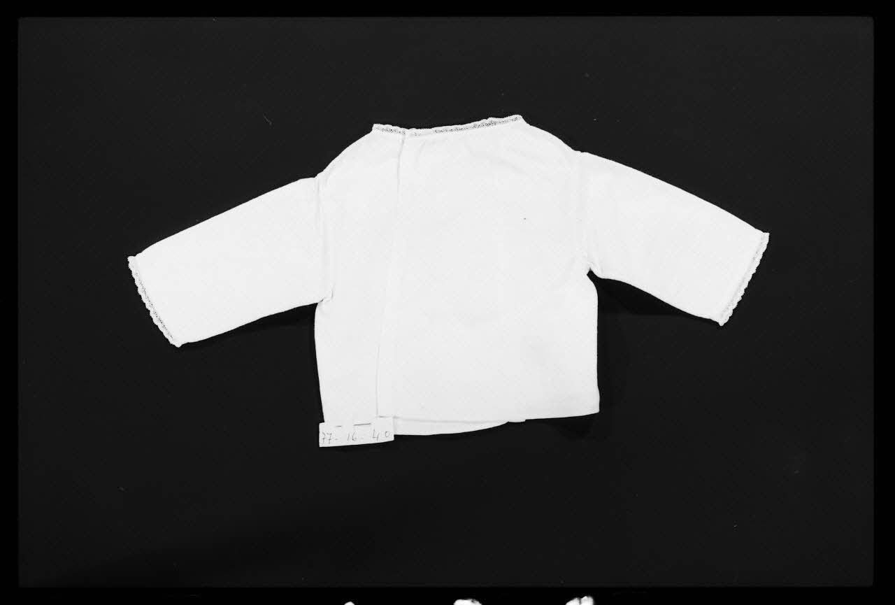 photographie Brassière de nourrisson Ph.1984.1.139 Photo