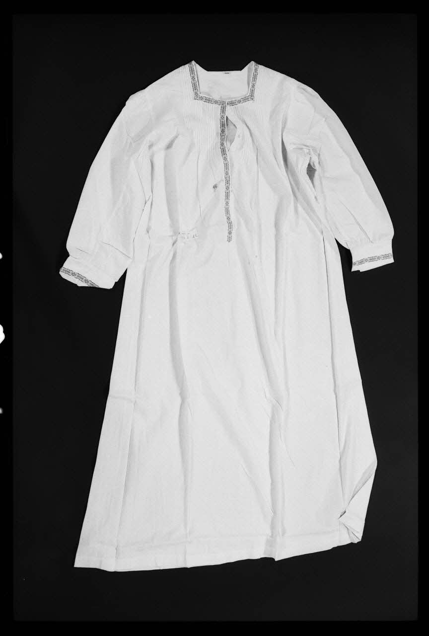 photographie Chemise de femme Ph.1984.1.184 Photo