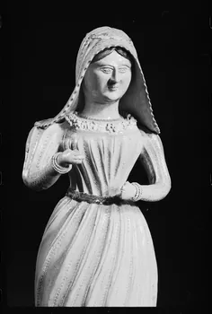 photographie Statue de la Vierge Marie par Marie Talbot datée de 1838. Grès Ph.1984.1.213 Photo