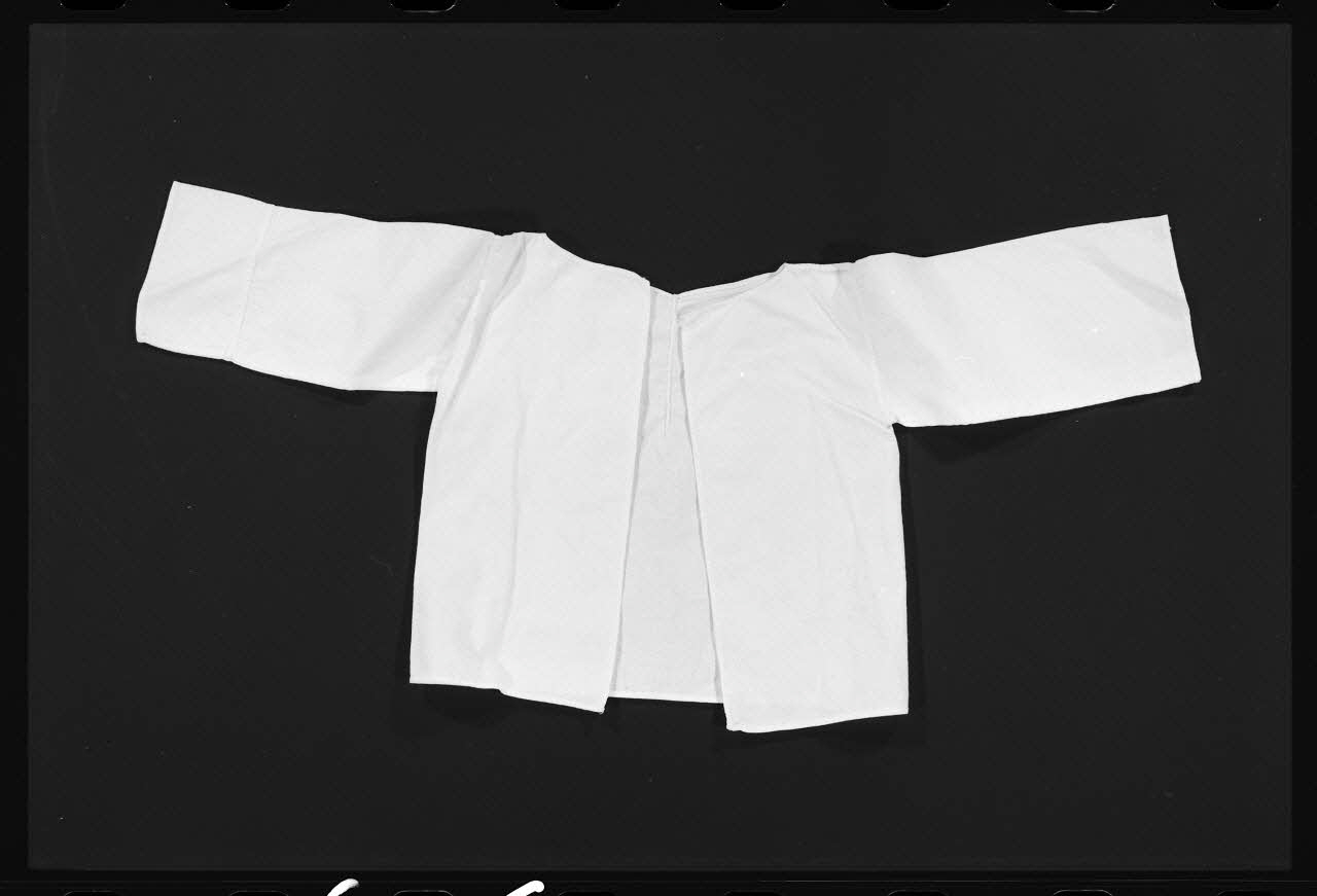 photographie Brassière de nourrisson Ph.1984.1.654 Photo