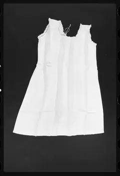 photographie Chemise de femme Ph.1984.1.676  Photo