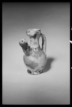 photographie Sifflet à eau en forme de cruche Ph.1984.1.72 Photo