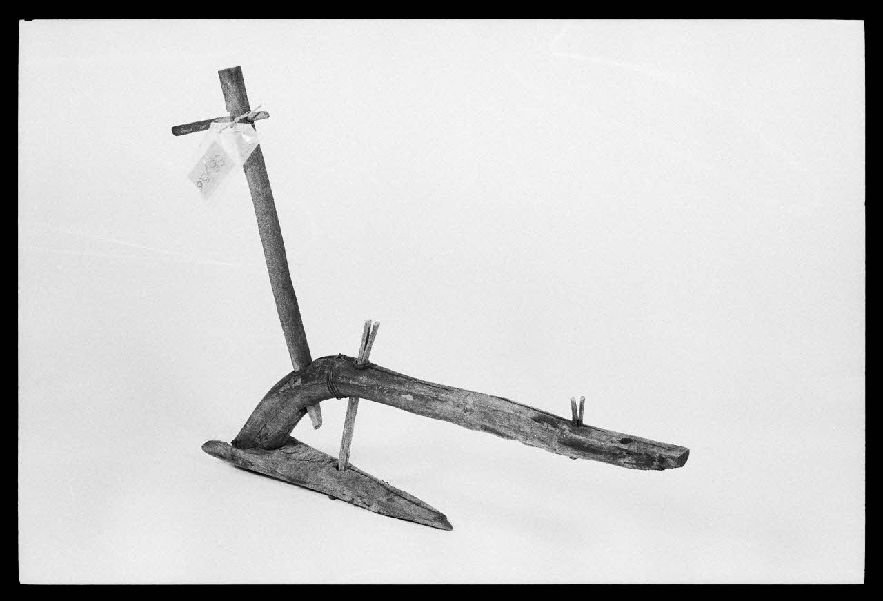 photographie Araire dental Ph.1984.1.740 Photo