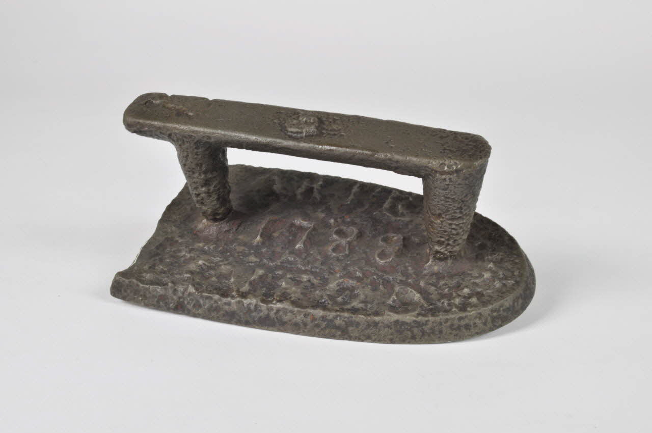fer à repasser 1788 1946.55.4 Photo Mucem