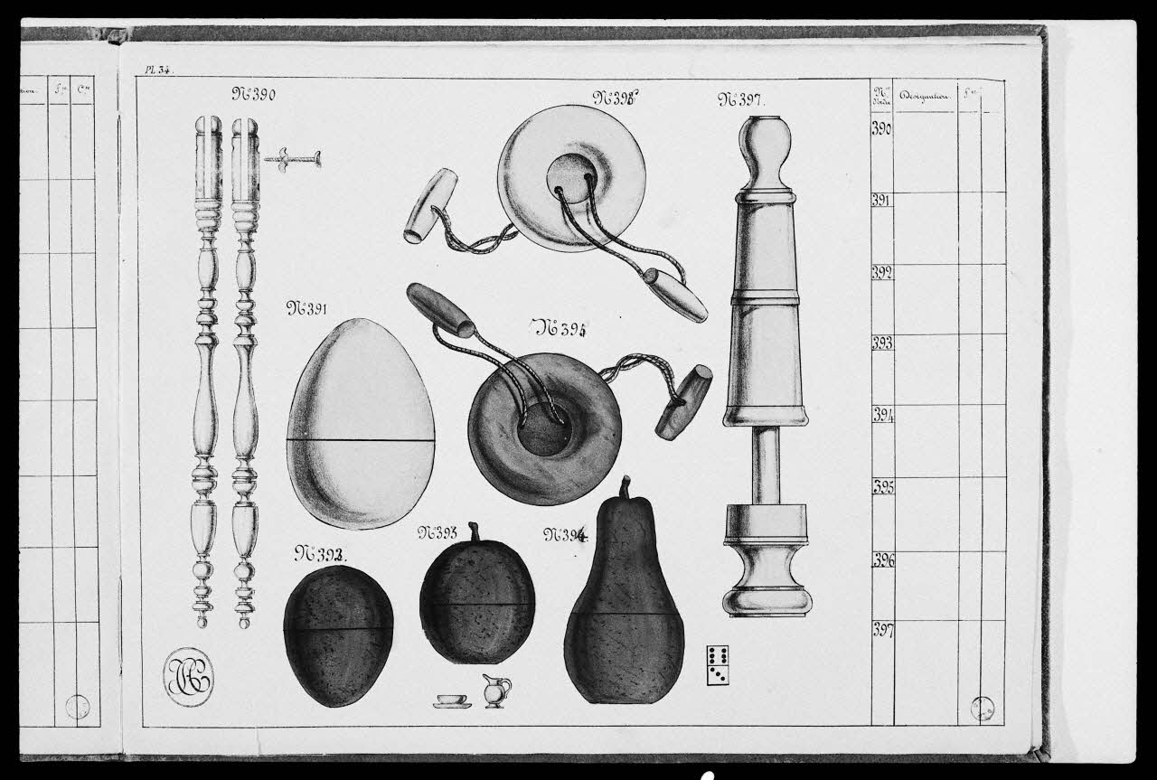 photographie "Album de jeux et tabletterie : Rhombe, boîte, fruit". Catalogue daté de 1850. Reproduction industrielle et gouache, dessin et lithographie par Defrondats Ph.1984.2.166 Photo