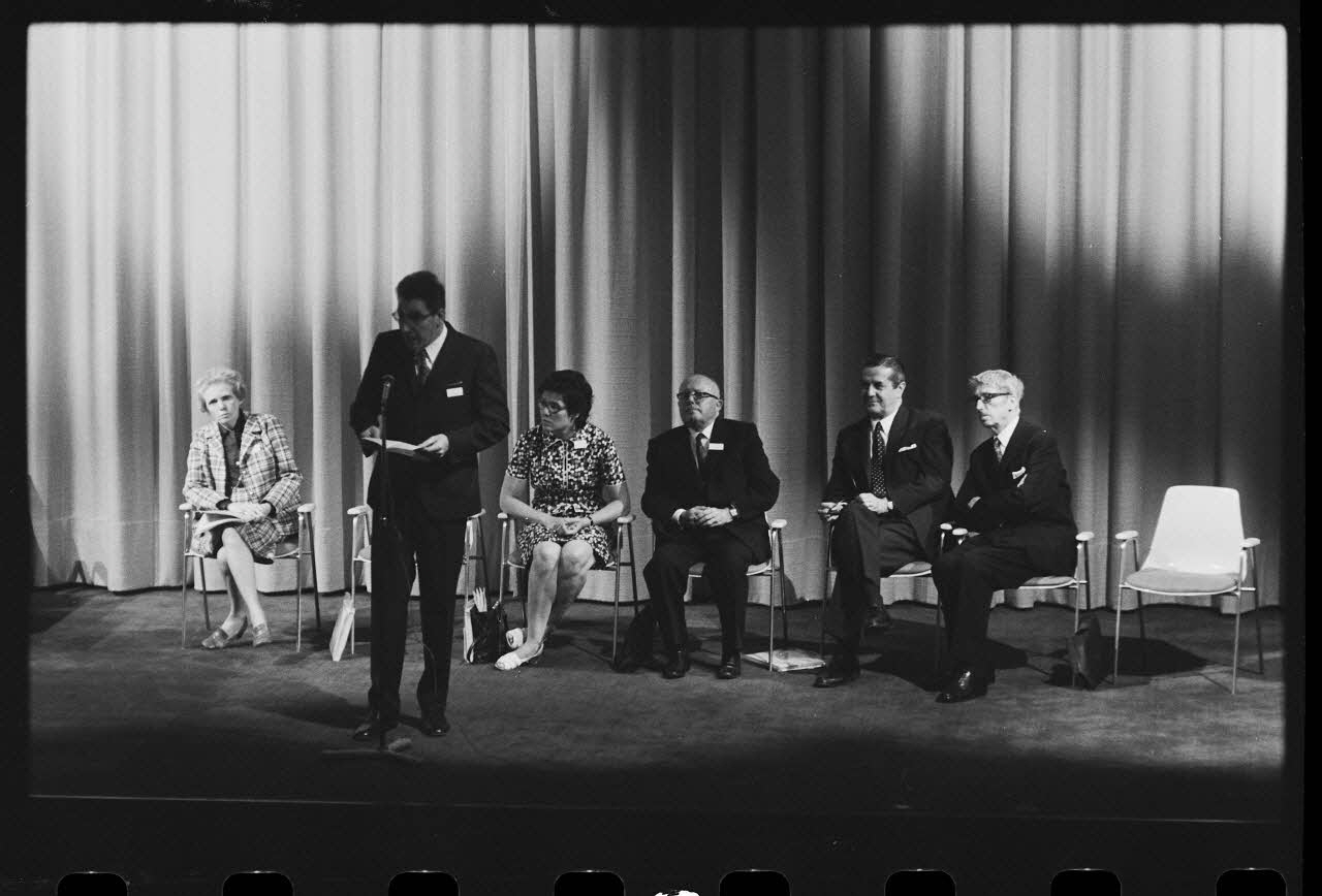 photographie Premier congrès international d'ethnologie européenne. 1971 Ph.1985.15.8  Photo