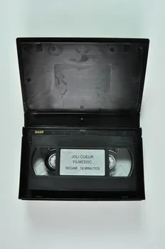 cassette vidéo "Joli Coeur" / "Un brailleur comme moi, tu crois que le sida peut s'en approcher? 2002.93.19.1-2 Photo Mucem