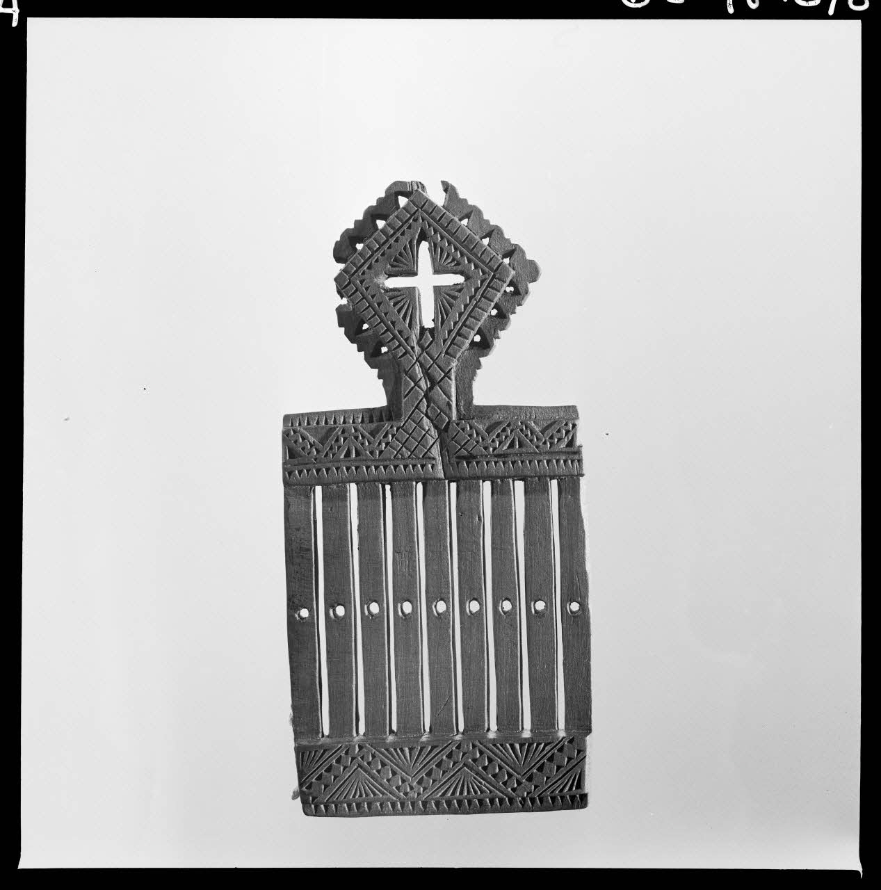 Jean Marthelot photographie Passette à rubans (recto) Ile-de-France, France 1965/10/1 Ph.1965.98.278 Photo