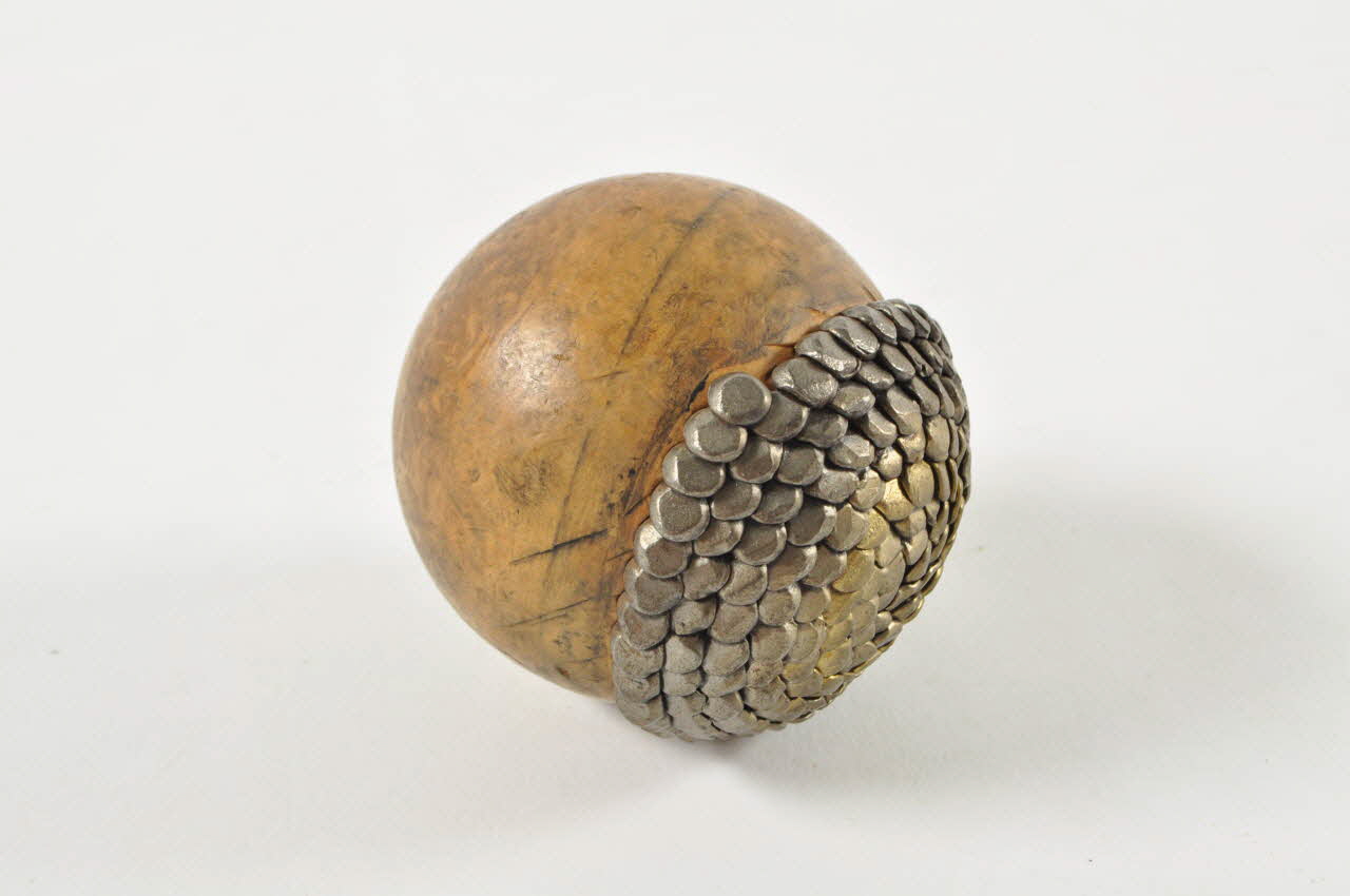 boule du jeu de boules 1946.62.11 Photo Mucem