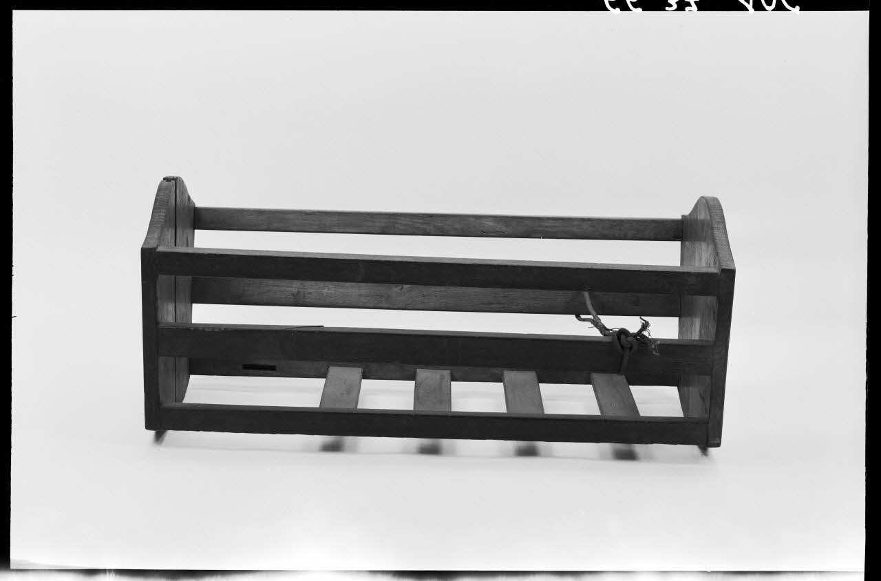 Alain Guey photographie Berceau Ile-de-France, France 1966/7/1-1966/8/31 Ph.1966.37.406 Photo