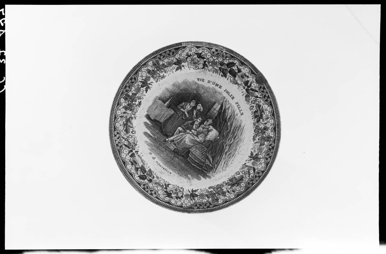 Alain Guey photographie "La vie d'une jolie fille". Assiette Ile-de-France, France 1966/9/1 Ph.1966.37.487 Photo