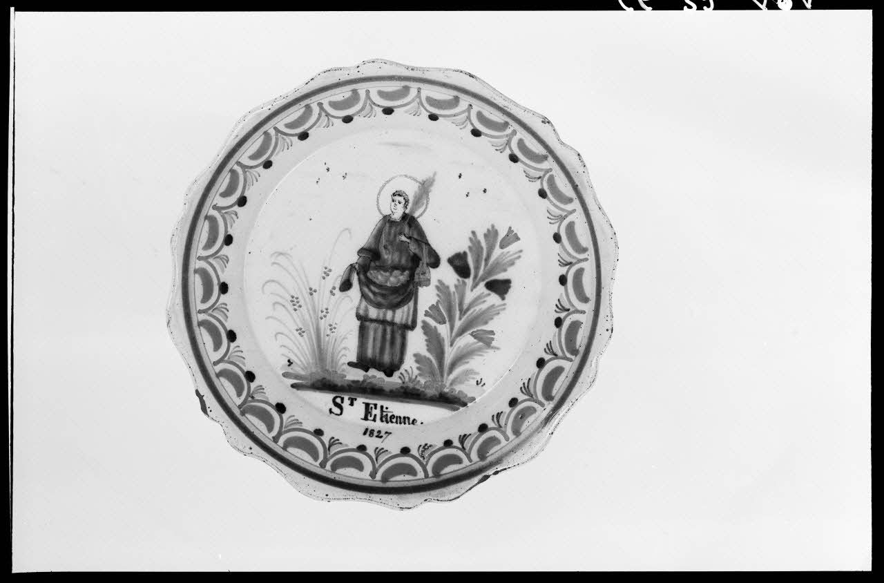 Alain Guey photographie "Saint Etienne. 1827". Assiette Ile-de-France, France 1966/9/1 Ph.1966.37.494 Photo