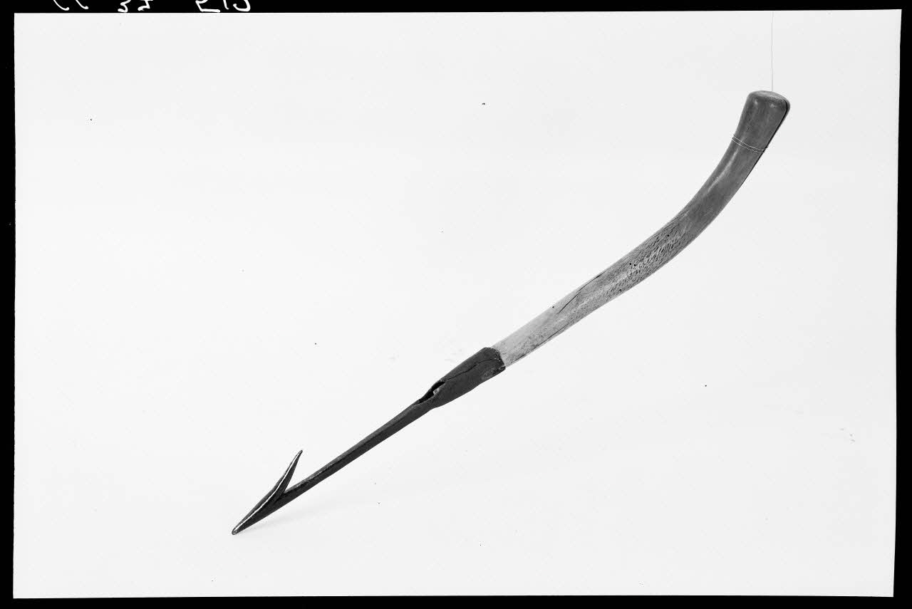 Alain Guey photographie Crochet à foin Ile-de-France, France 1966/9/1 Ph.1966.37.512 Photo