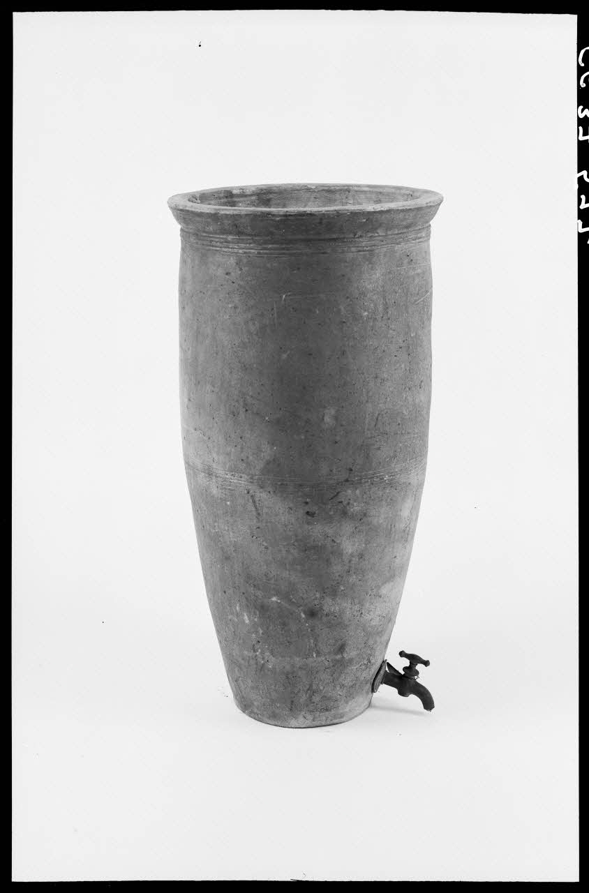 Alain Guey photographie Fontaine Ile-de-France, France 1966/12/1 Ph.1966.37.577 Photo