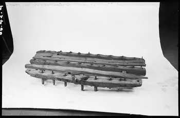 Alain Guey photographie Herse en bois Ile-de-France, France 1966/2/1 Ph.1966.42.4 Photo