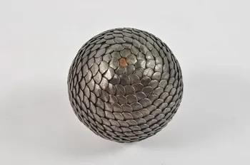 boule du jeu de boules 1946.62.16 Photo Mucem