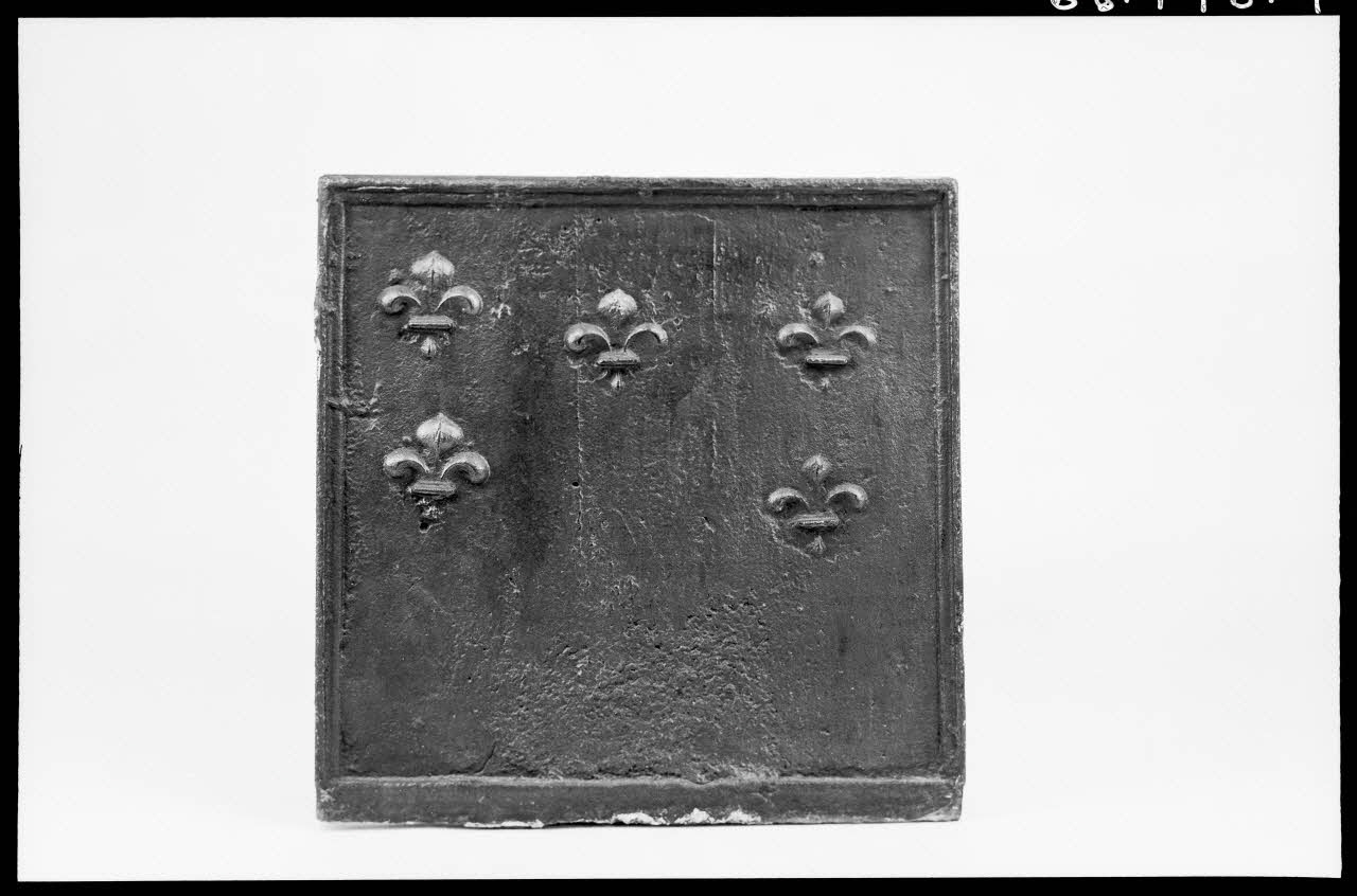 Alain Guey photographie Plaque de cheminée Ile-de-France, France 1966 Ph.1966.146.4  Photo
