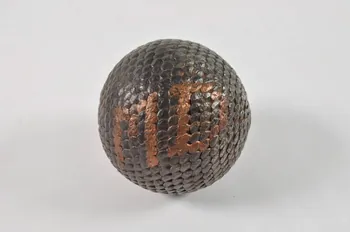 boule du jeu de boules 1946.62.18 Photo Mucem