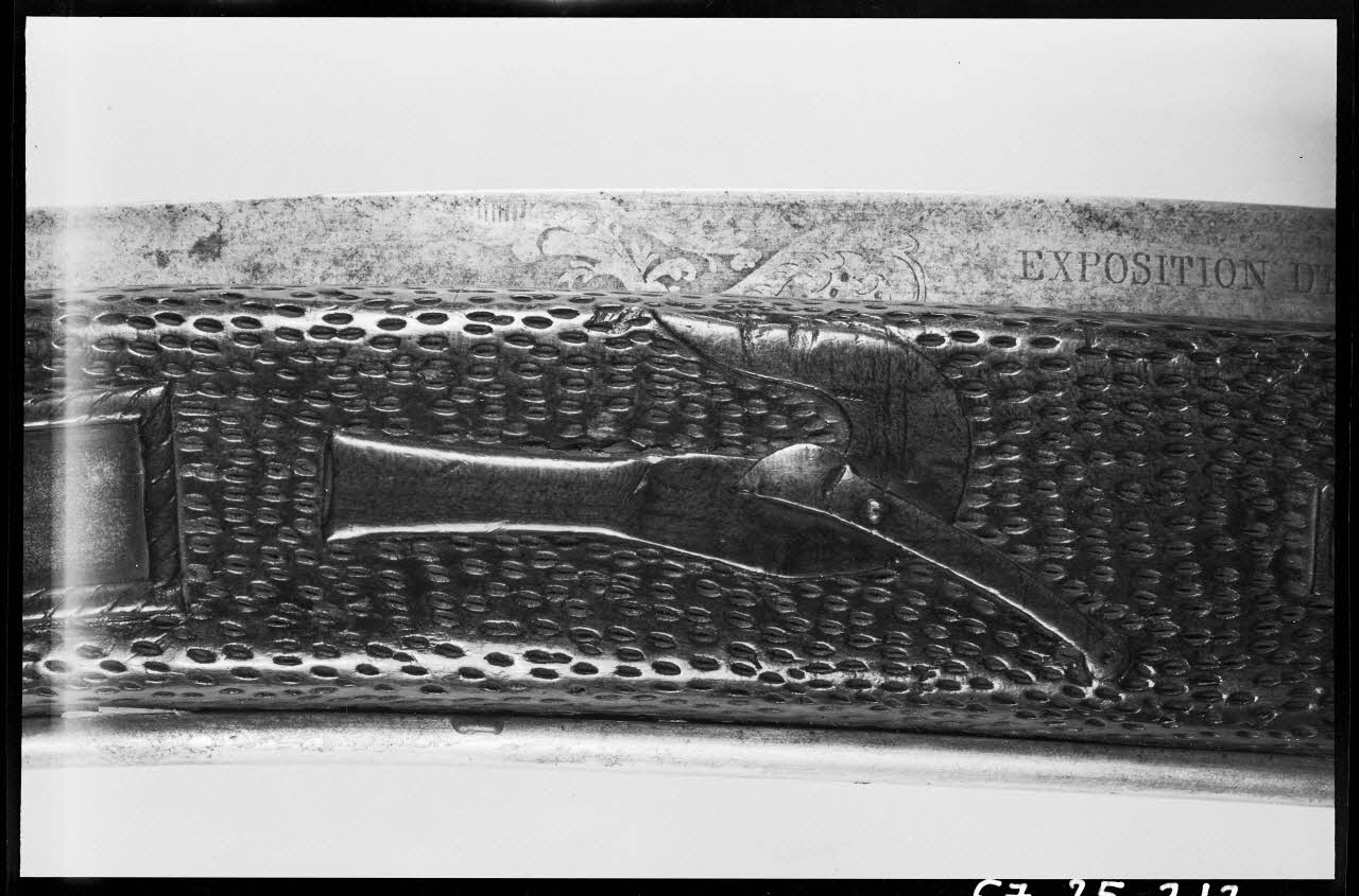 Alain Guey photographie Couteau-scie d'horticulture avec manche sculpté (détail) Ile-de-France, France 1967/4/1 Ph.1967.25.212 Photo