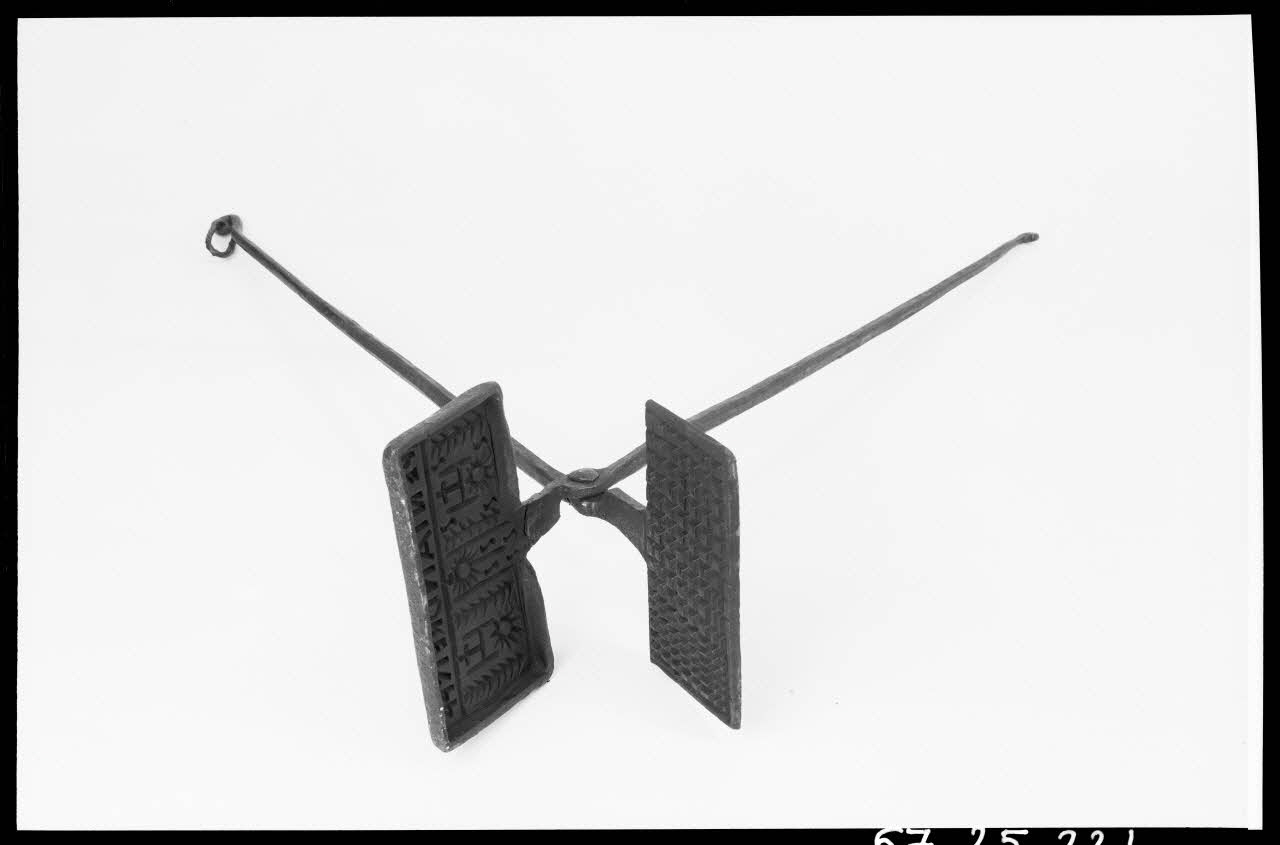 Alain Guey photographie Moule à gaufres Ile-de-France, France 1967/4/1 Ph.1967.25.221 Photo