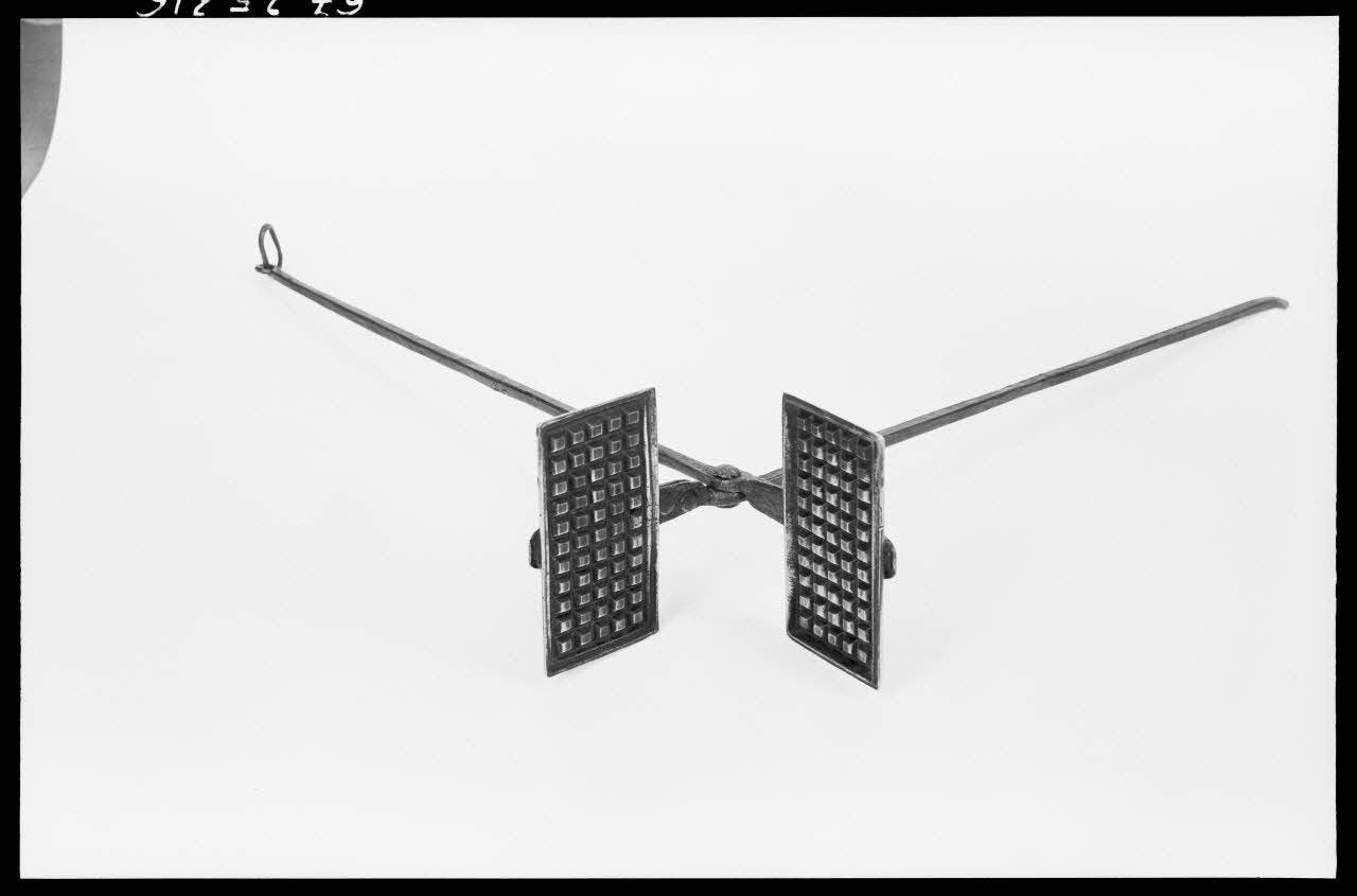 Alain Guey photographie Gaufrier en fer forgé Ile-de-France, France 1967/3/1 Ph.1967.25.316 Photo