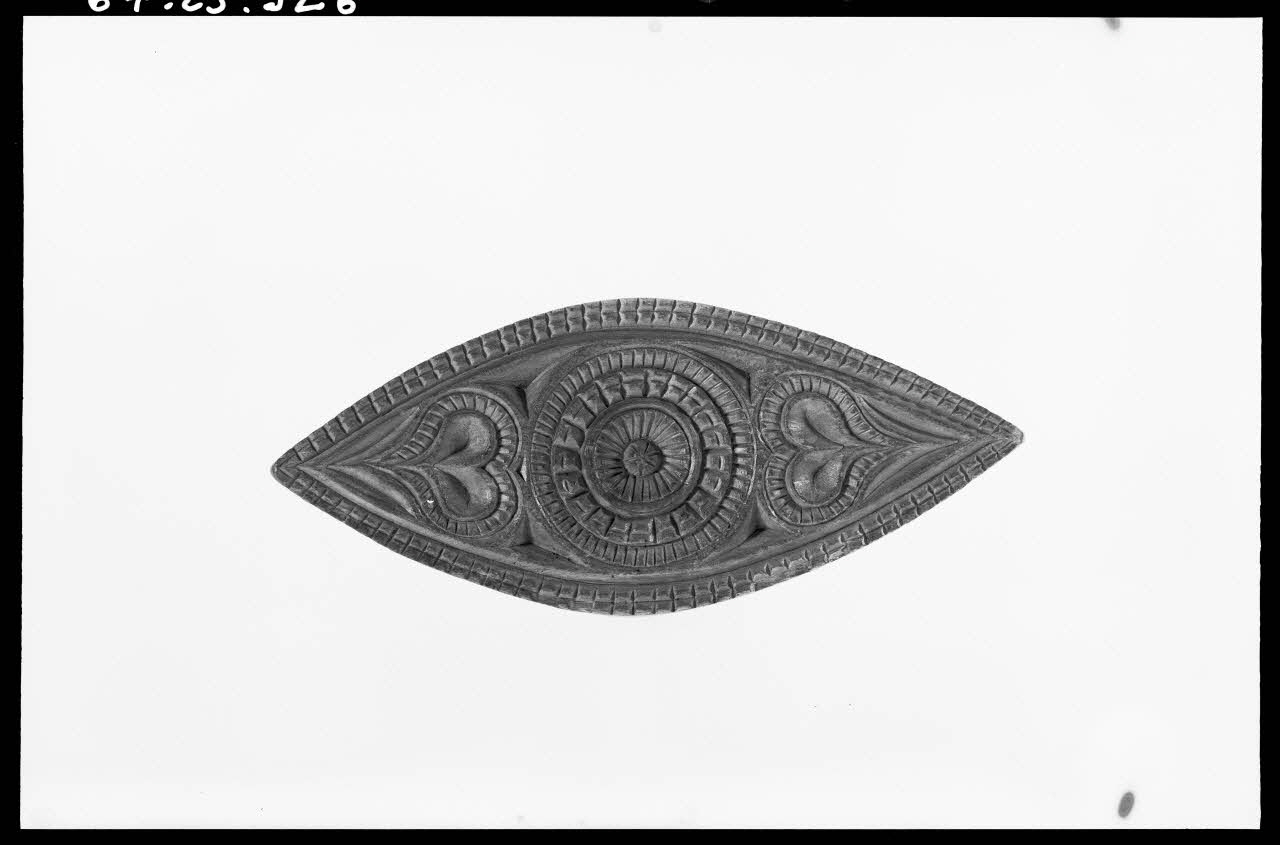 Alain Guey photographie Forme à beurre en bois. Bas-Rhin Ile-de-France, France 1967/3/1 Ph.1967.25.326 Photo