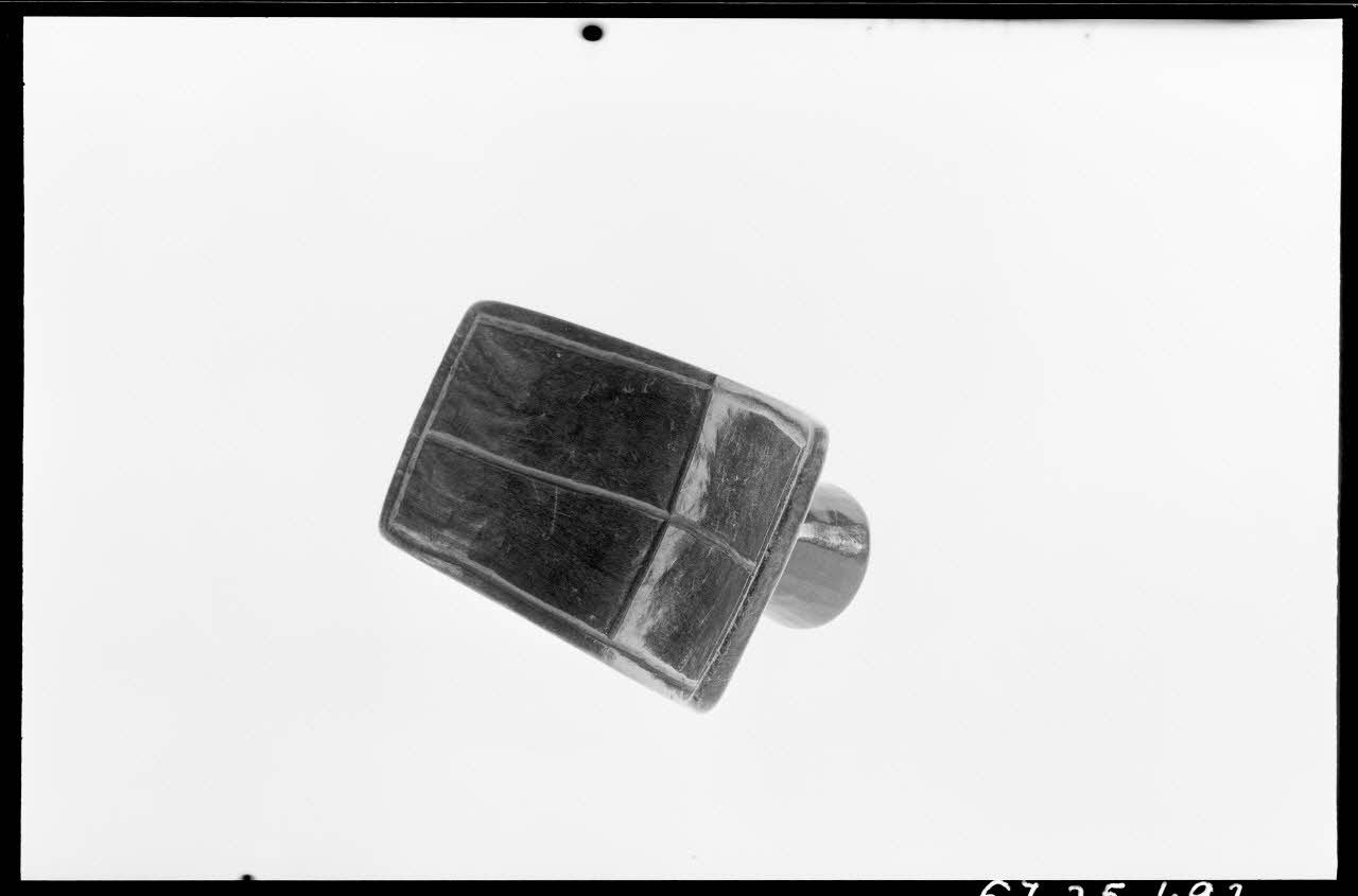 Alain Guey photographie [Moule à fromage] Ile-de-France, France 1967/7/1 Ph.1967.25.492 Photo