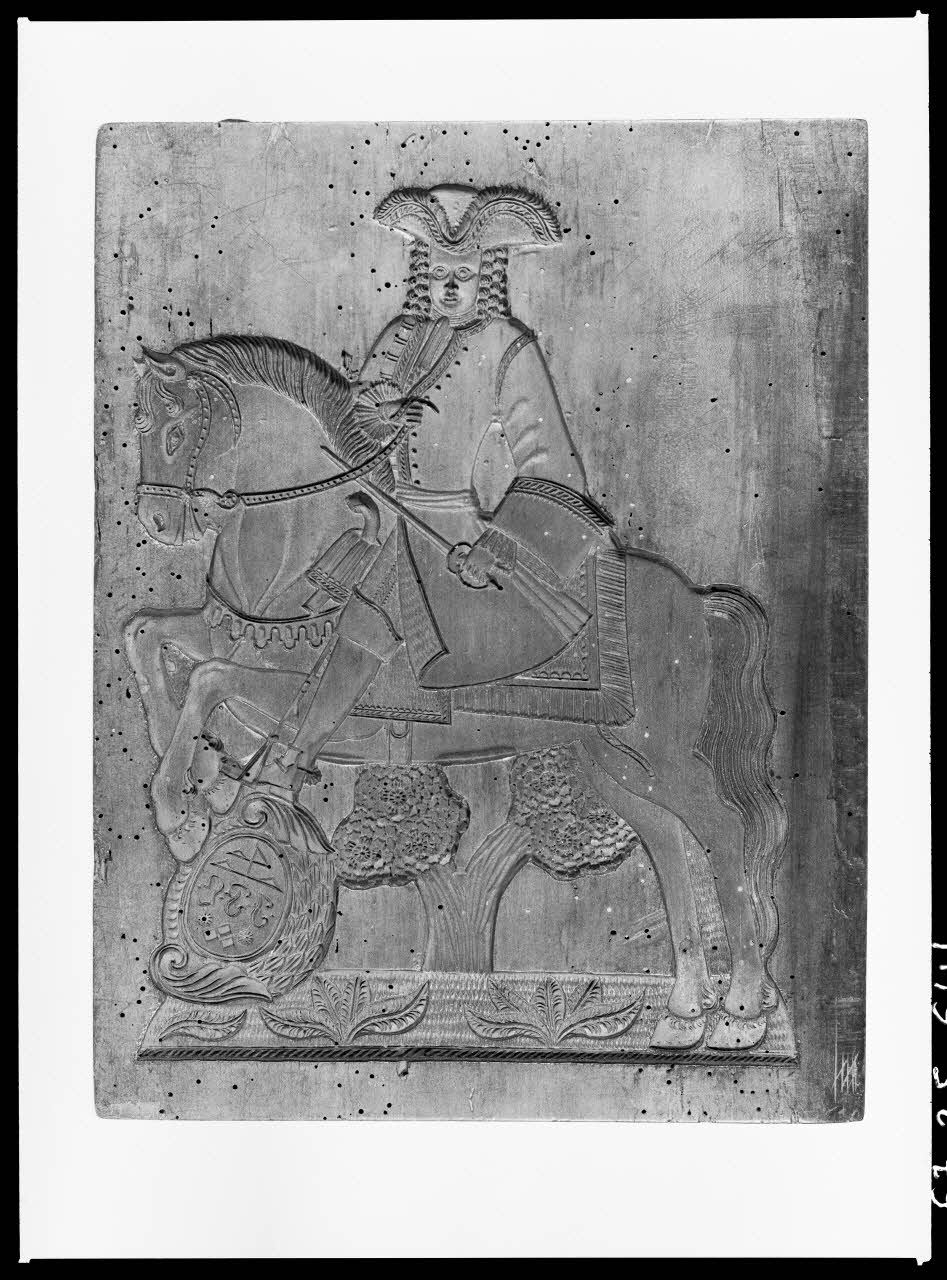 Alain Guey photographie Moule à pain d'anis en bois sculpté à motif de cavalier Ile-de-France, France 1967/10/1-1967/12/31 Ph.1967.25.641 Photo