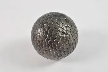 boule du jeu de boules 1946.62.7 Photo Mucem