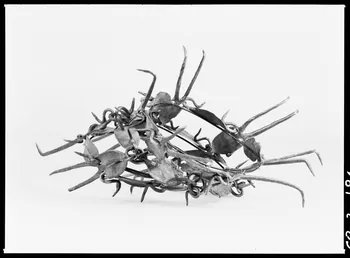Alain Guey photographie Collier de chien en fer forgé provenant d'Ariège Ile-de-France, France 1968/2/1 Ph.1968.3.184 Photo