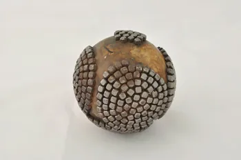 boule du jeu de boules 1946.62.8 Photo Mucem
