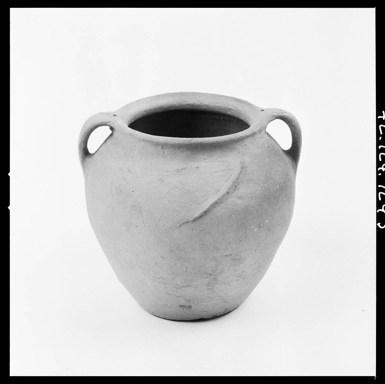 Réunion des musées nationaux - Grand Palais photographie Pot à soupe France 1972 Ph.1972.124.1243 Photo