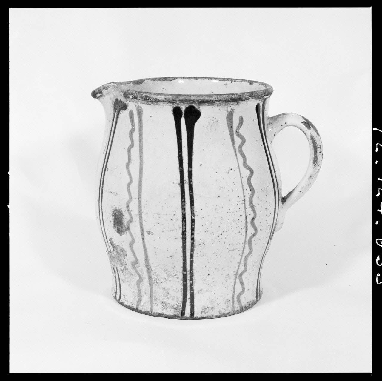 Réunion des musées nationaux - Grand Palais photographie Pot à eau France 1972 Ph.1972.124.635  Photo